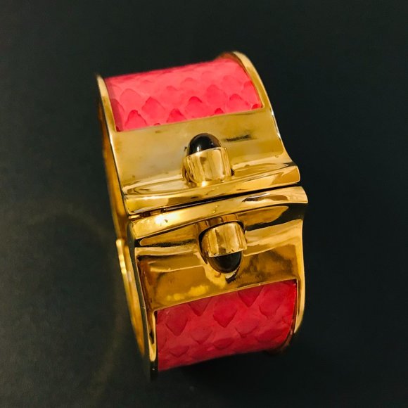 Kara Ross Pink Snakeskin Hinge Cuff Bracelet - Picture 4 of 4